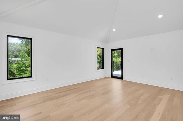 32 GULICK RD, Princeton, NJ 08540