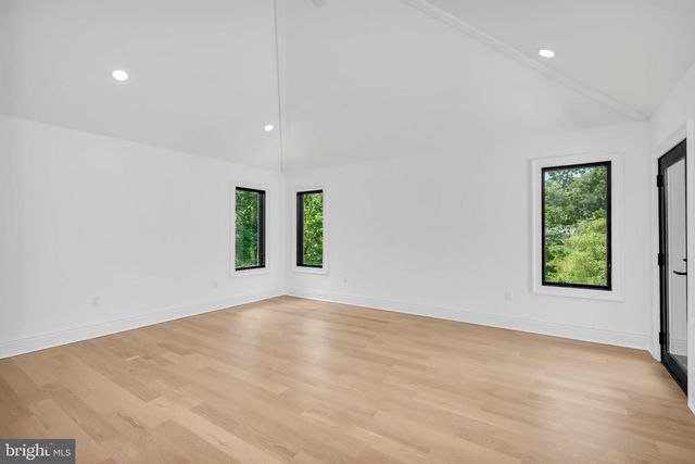 32 GULICK RD, Princeton, NJ 08540