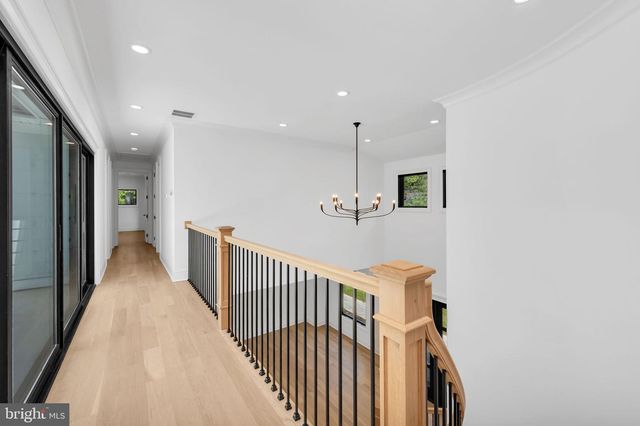 32 GULICK RD, Princeton, NJ 08540