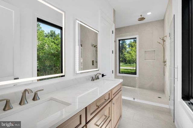 32 GULICK RD, Princeton, NJ 08540