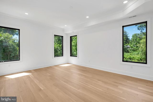 32 GULICK RD, Princeton, NJ 08540