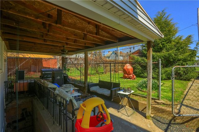 330 Beaver Ave, Aliquippa, PA 15001
