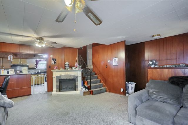 330 Beaver Ave, Aliquippa, PA 15001