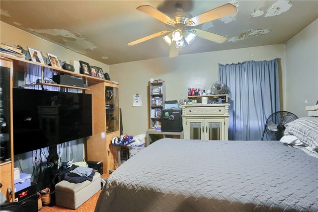 330 Beaver Ave, Aliquippa, PA 15001