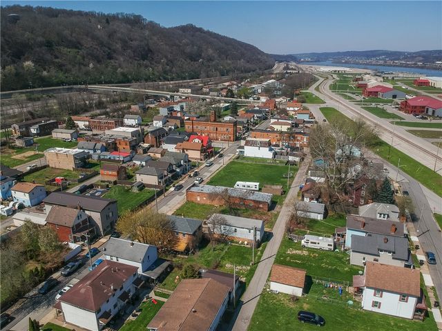 330 Beaver Ave, Aliquippa, PA 15001