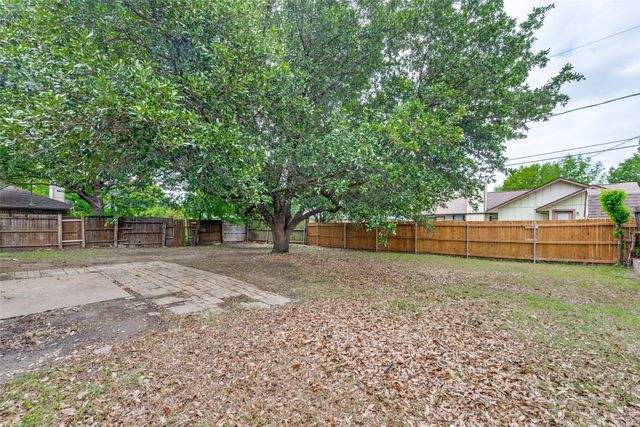 214 Valley Forge Lane, Arlington, TX 76002
