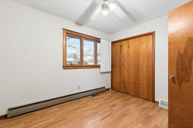 102 8th Street, Dewitt, IA 52742