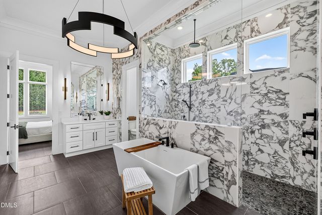 1640 Estate Valley Lane, Raleigh, NC 27613