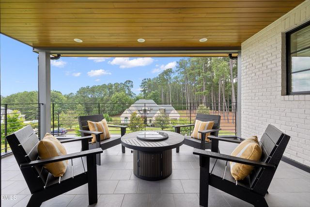 1640 Estate Valley Lane, Raleigh, NC 27613