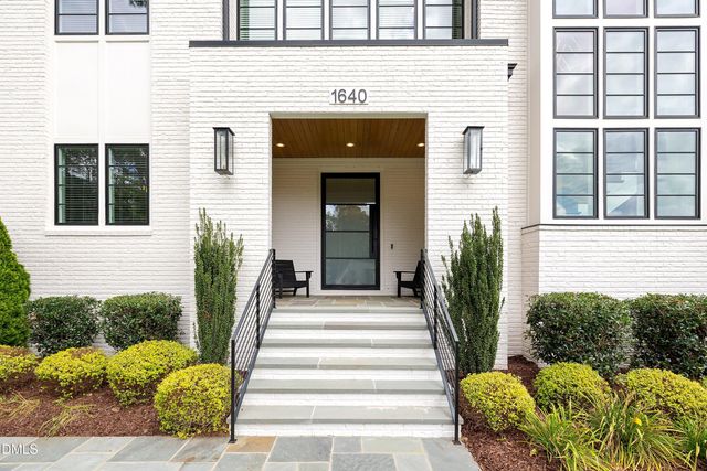 1640 Estate Valley Lane, Raleigh, NC 27613