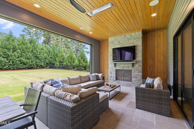 1640 Estate Valley Lane, Raleigh, NC 27613