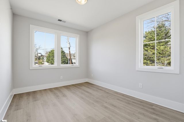 72 Mcneil Court, Greenville, SC 29609