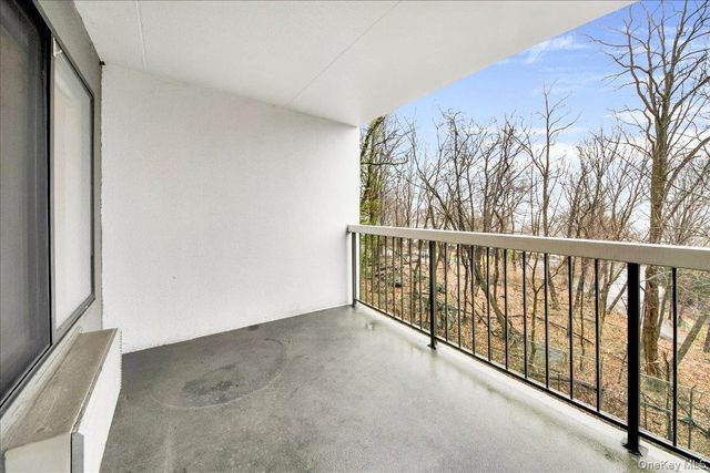500 High Point Drive 412, Hartsdale, NY 10530