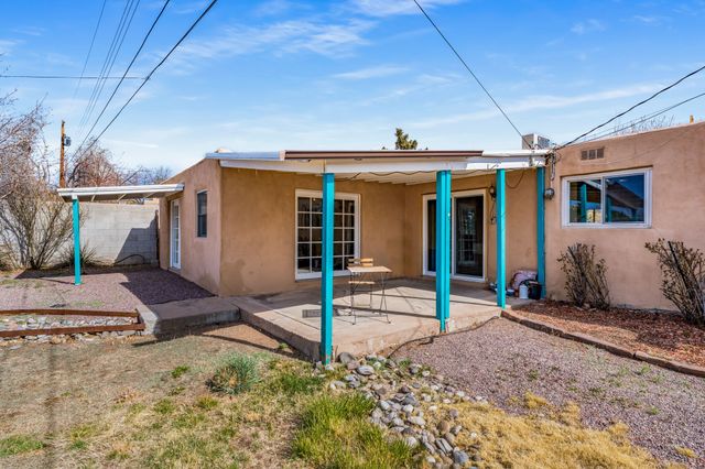 114 Cedar Street, Santa Fe, NM 87501