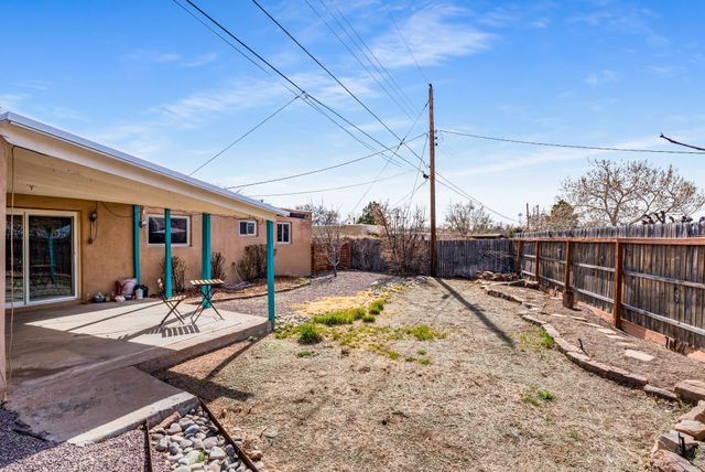 114 Cedar Street, Santa Fe, NM 87501