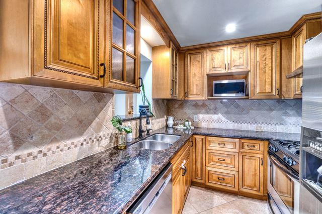 314 Easton Road, Dallas, TX 75218