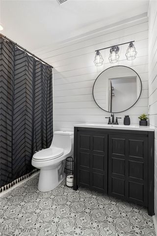 6235 1st Avenue, Kent, OH 44240