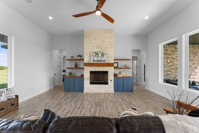 4411 FM 751, Wills Point, TX 75169