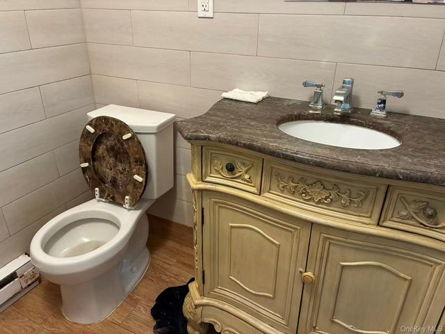 18-19 College Point Boulevard 2FL, College Point, NY 11356