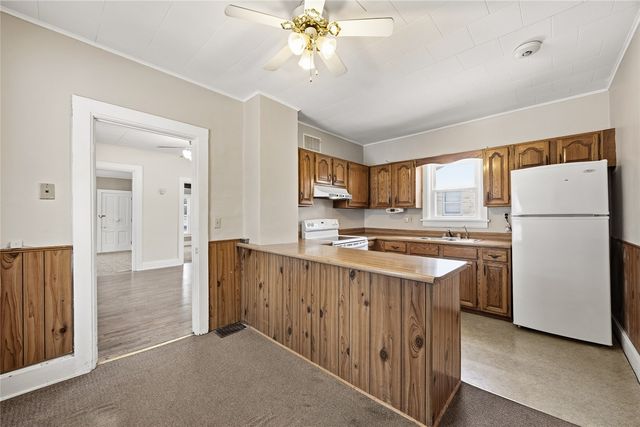 316 1st Avenue SE, Mt Vernon, IA 52314