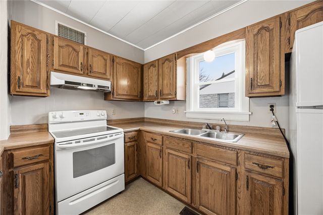 316 1st Avenue SE, Mt Vernon, IA 52314