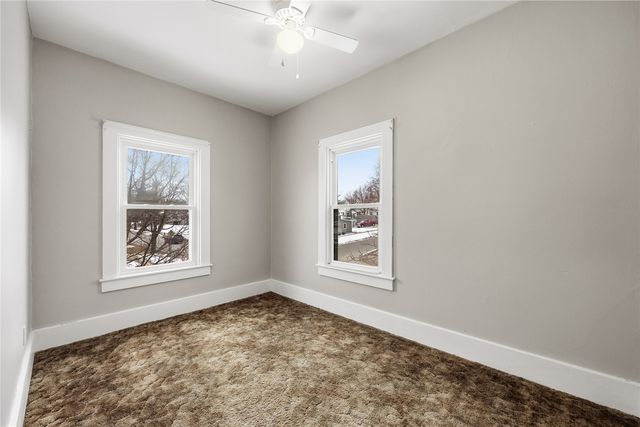 316 1st Avenue SE, Mt Vernon, IA 52314