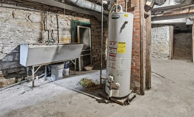 316 1st Avenue SE, Mt Vernon, IA 52314