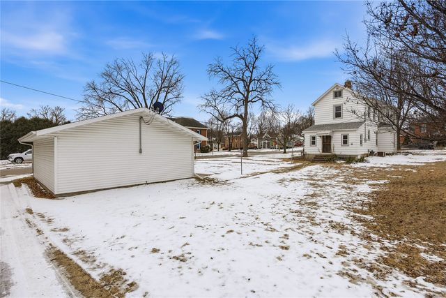 316 1st Avenue SE, Mt Vernon, IA 52314