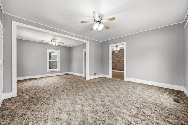 316 1st Avenue SE, Mt Vernon, IA 52314