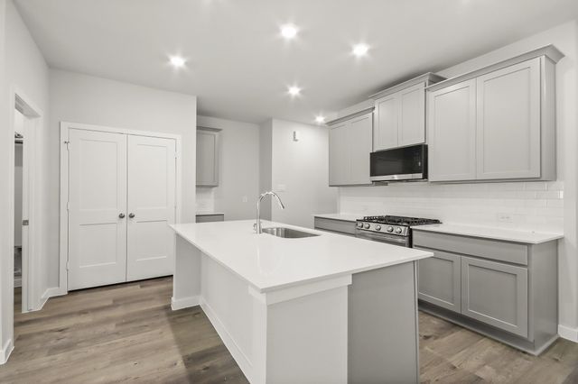 225 Elm Spring Drive, Hockley, TX 77447
