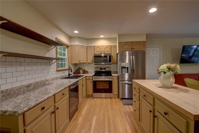 2011 Ridgeview Lane, Seneca, SC 29678