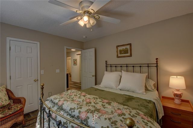 2011 Ridgeview Lane, Seneca, SC 29678