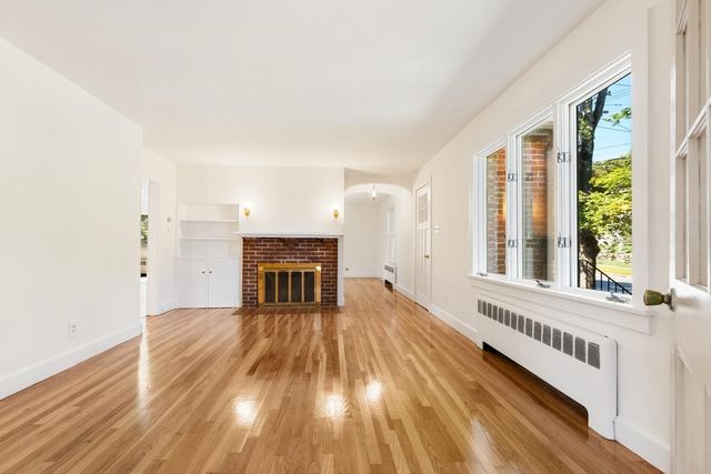 60 Prospect St, Wakefield, MA 01880