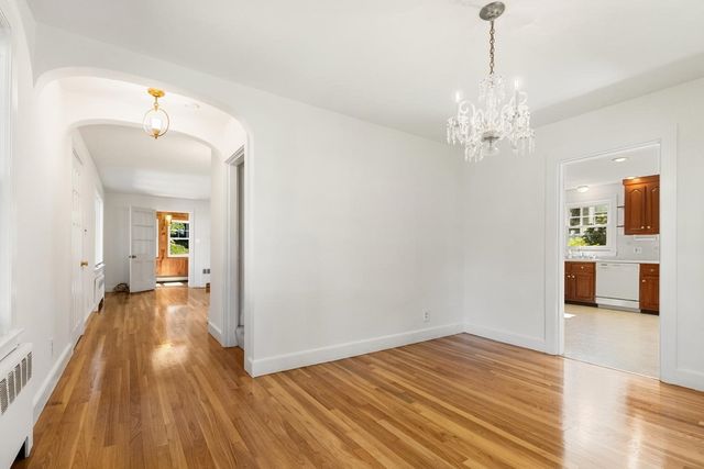 60 Prospect St, Wakefield, MA 01880
