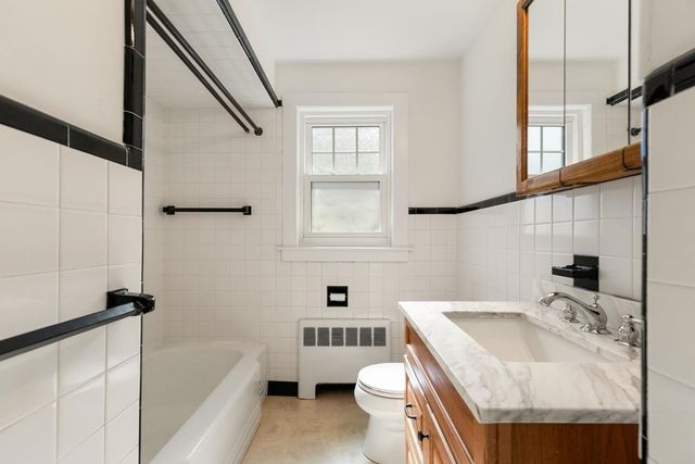 60 Prospect St, Wakefield, MA 01880