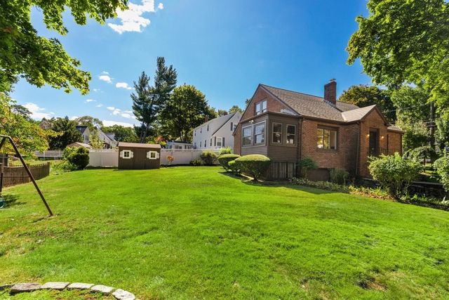60 Prospect St, Wakefield, MA 01880