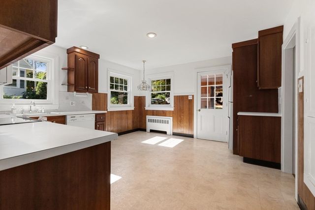 60 Prospect St, Wakefield, MA 01880