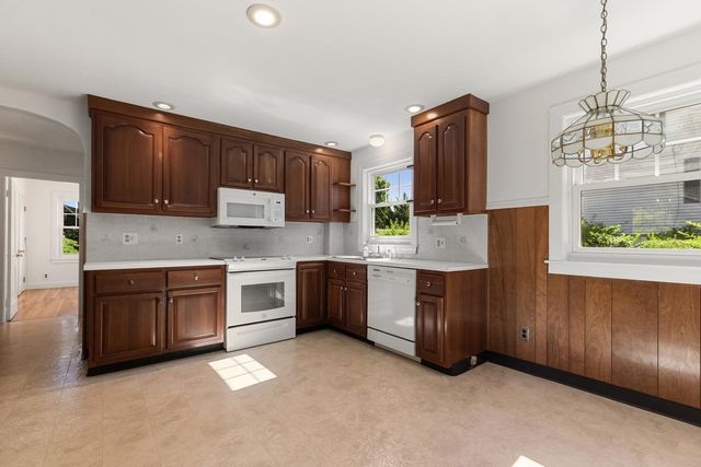 60 Prospect St, Wakefield, MA 01880