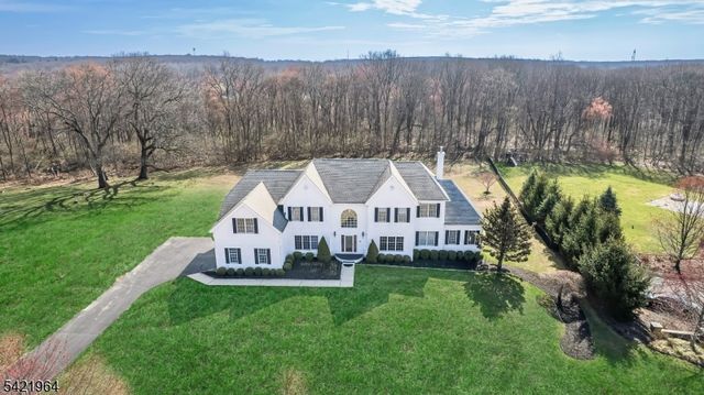 16 Southwind Dr, Mount Olive Twp., NJ 07836