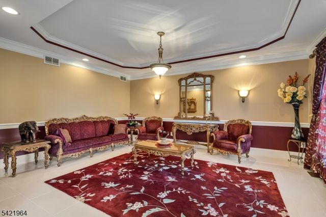 16 Southwind Dr, Mount Olive Twp., NJ 07836