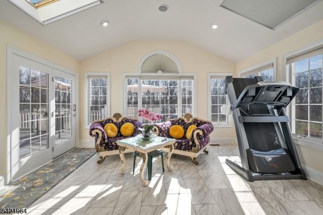 16 Southwind Dr, Mount Olive Twp., NJ 07836