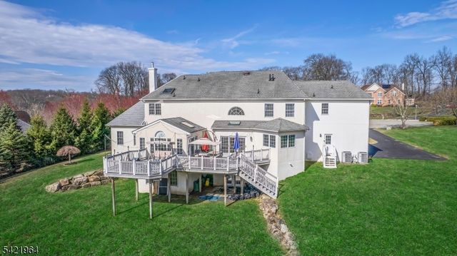 16 Southwind Dr, Mount Olive Twp., NJ 07836