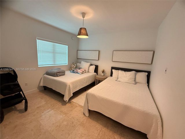 15051 Royal Oaks Lane 1104, North Miami, FL 33181