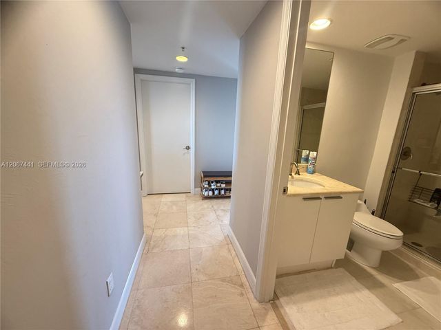15051 Royal Oaks Lane 1104, North Miami, FL 33181