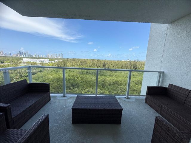 15051 Royal Oaks Lane 1104, North Miami, FL 33181