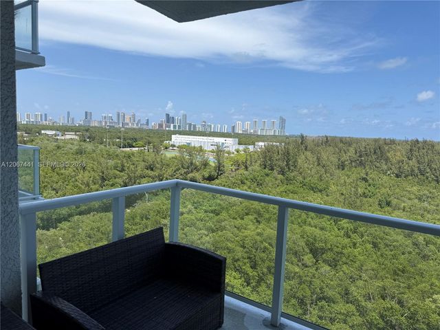 15051 Royal Oaks Lane 1104, North Miami, FL 33181
