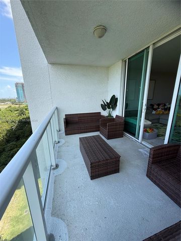 15051 Royal Oaks Lane 1104, North Miami, FL 33181