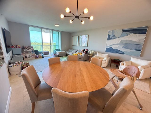 15051 Royal Oaks Lane 1104, North Miami, FL 33181