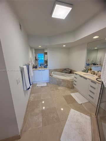 15051 Royal Oaks Lane 1104, North Miami, FL 33181