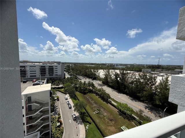 15051 Royal Oaks Lane 1104, North Miami, FL 33181